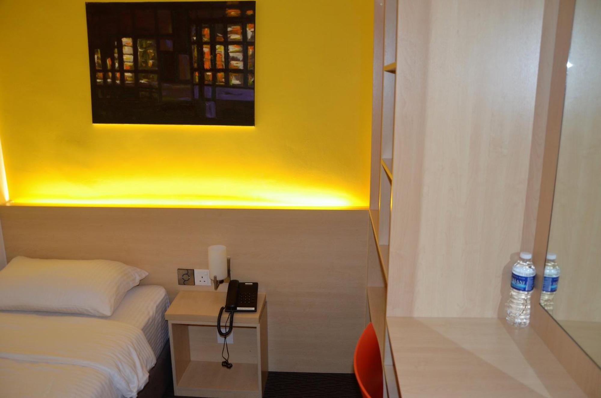 Hotel Jeti Tg Gemok Padang Endau Bagian luar foto